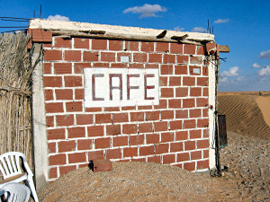 Wstentauglich - mit dem Gelndewagen durch die Wste - Foto027 - Cafe La Porte du Desert